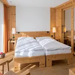 フェニックス ホテル 3*