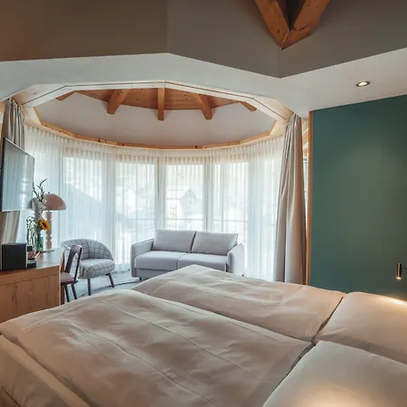 The Phoenix Fitness & Free Access At Alpen 3*