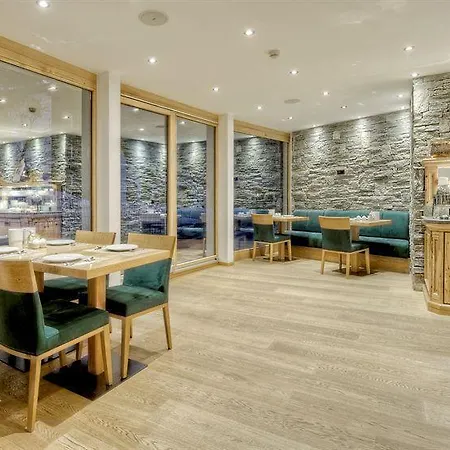 The Phoenix Fitness & Free Access At Alpen Ζερμάτ