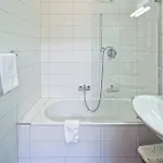 Otel The Phoenix 3*